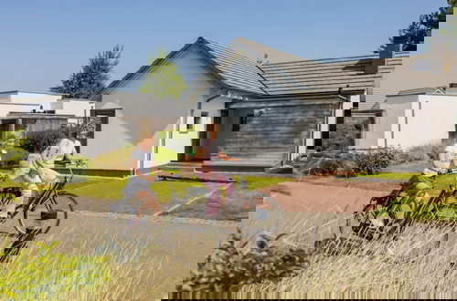 Foto 34 - Detached Single Story Holiday Home Near the Sea