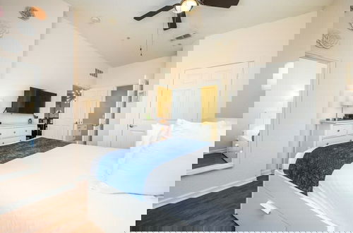 Foto 23 - Beautiful Modern Condo, Near the Parks! 3021
