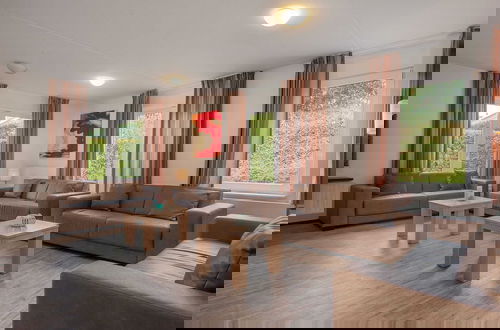 Foto 7 - Comfortable Villa With Four Bathrooms, in Green Surroundings