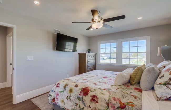 Gorgeous Upgraded 5 Bedroom & 3 Bath Home with pool - Foto 13