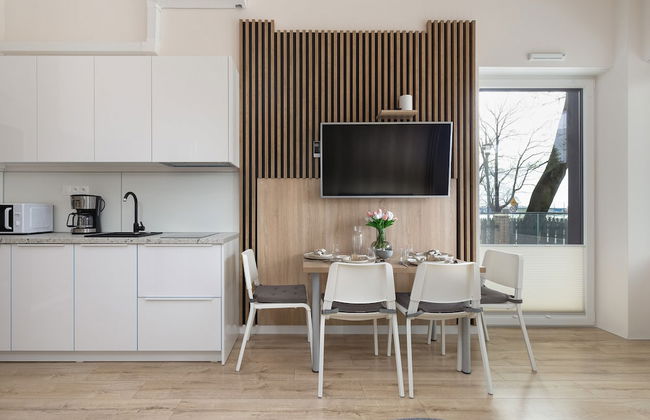 Studio With Terrace by Renters - Photo 17