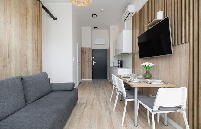 Studio With Terrace by Renters - Photo 19