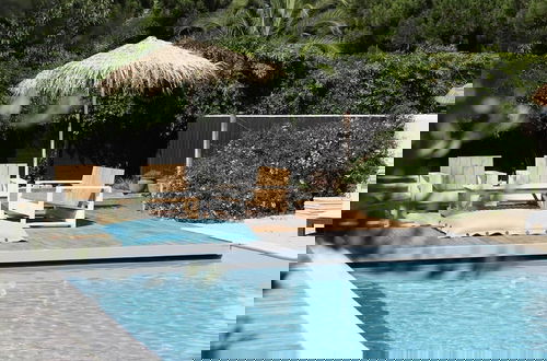 Foto 19 - Charming Villa in Le Bois-plage With Private Pool