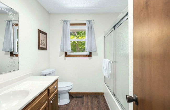 Boondock Bliss - Lakefront, Private Dock Sleeps 15! - Foto 20