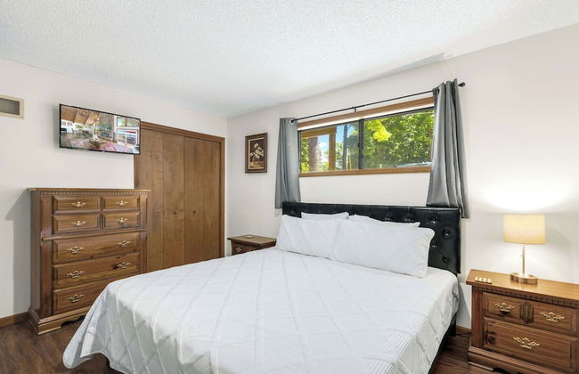 Boondock Bliss - Lakefront, Private Dock Sleeps 15! - Foto 9