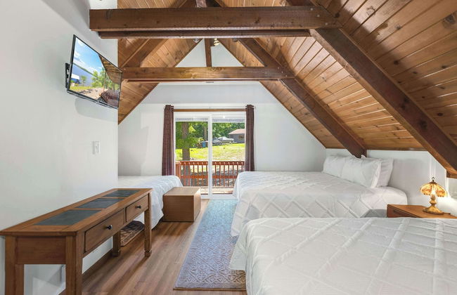 Boondock Bliss - Lakefront, Private Dock Sleeps 15! - Foto 2