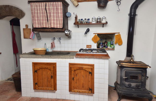 Lovely Cottage in Bagni di Lucca Amidst Fields - Foto 7