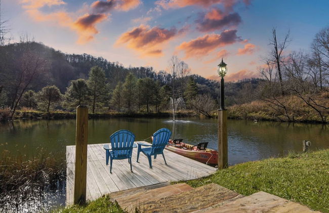 Main+guest House, Private Pond, Views, Large Yard 20mins to Heart of Asheville - Foto 3