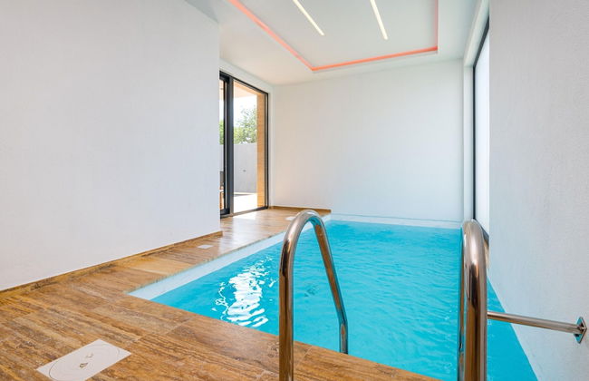 Luxury Villa With Private Indoor and Outdoor Pool - Foto 21