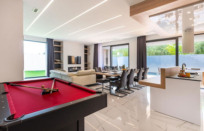 Luxury Villa With Private Indoor and Outdoor Pool - Foto 26