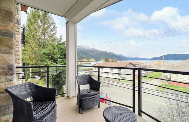 Lakefront Lux 2BR Symphony Of Comfort - Foto 23