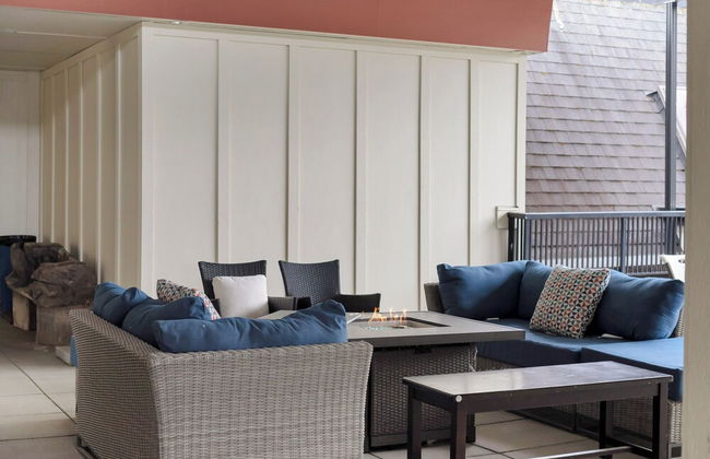 Lakefront Lux 2BR Symphony Of Comfort - Foto 37