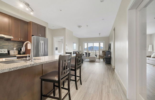 Lakefront Lux 2BR Symphony Of Comfort - Foto 9