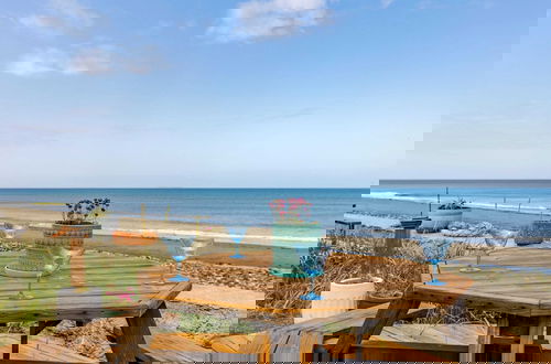 Foto 18 - West Beach Wonderland by Avantstay Waterfront