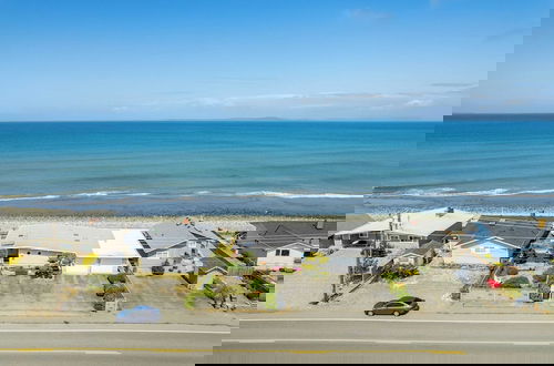 Foto 38 - West Beach Wonderland by Avantstay Waterfront