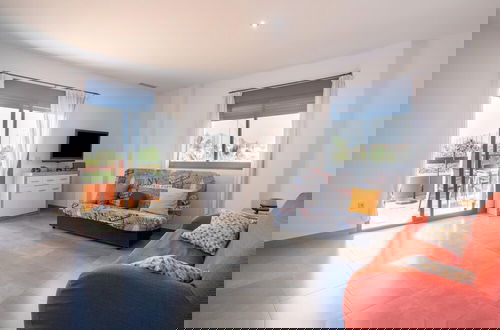 Foto 12 - Spacious Apartment With 2 Terraces