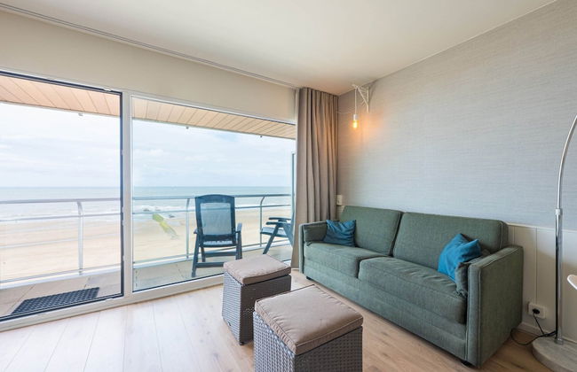 Charming Studio With sea View in Middelkerke - Photo 1
