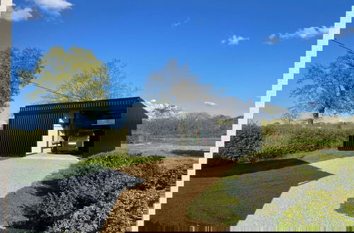 Foto 30 - Beautiful Holiday Home With Swimming Pool
