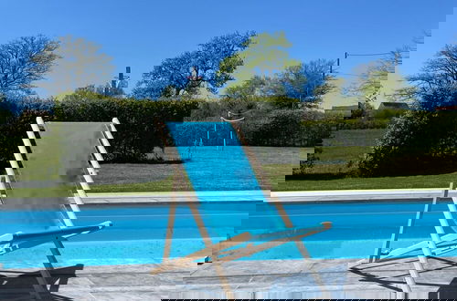 Foto 22 - Beautiful Holiday Home With Swimming Pool