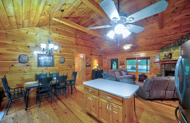 Mountain Community Home In Ellijay! Games, Private Hot Tub and Sunsets! - Foto 15