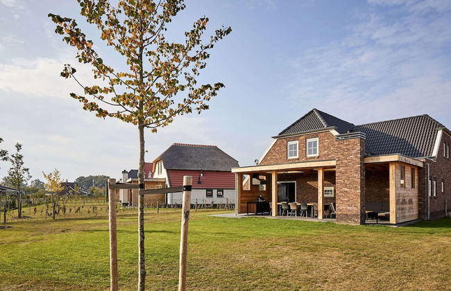 Spacious Holiday Home With a Covered Terrace - Foto 1