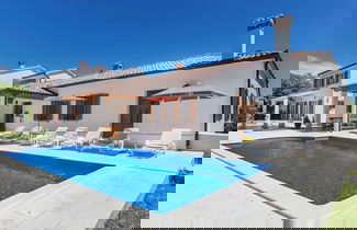 Photo 1 - Large Holiday Home With Swimming Pool