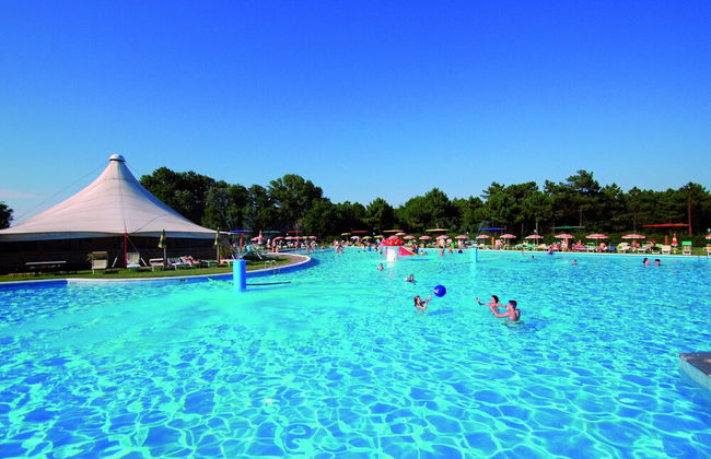 Bungalow in Italy Near Beach & Water Park - Foto 1
