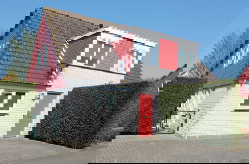 Foto 1 - Nice Holiday Home With Garden Near Beach
