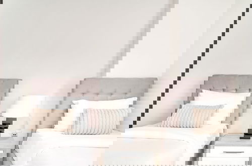 Foto 3 - KOHH - 2BR in Oasis Residence 4