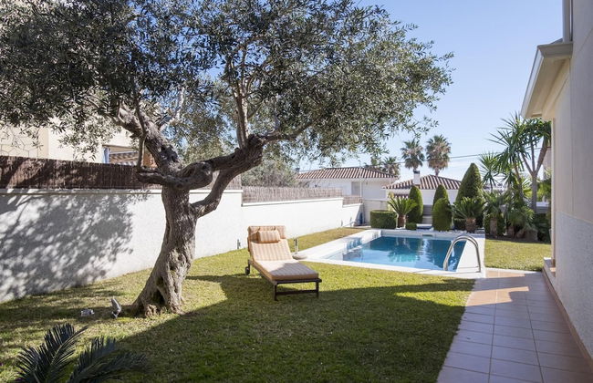 Elegant Villa in Calafell With Swimming Pool - Photo 24