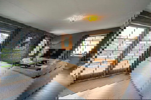 Foto 7 - Amicable Villa With Whirlpool