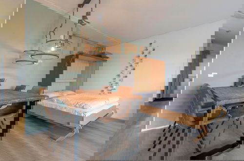Foto 3 - Lovely Apartment With Garden