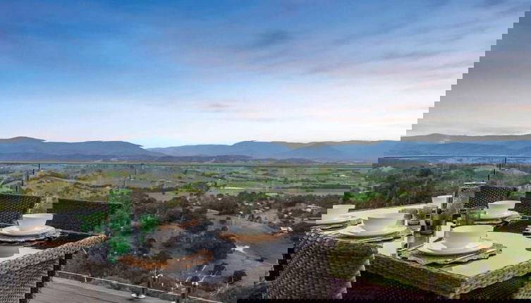 Foto 1 - Skyline Views Yarra Valley s Elevated Escape