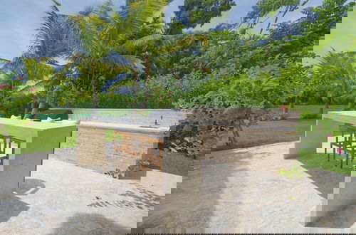 Foto 14 - Modern Lake Villa With English Speaking Staff in Golf and Beach Resort