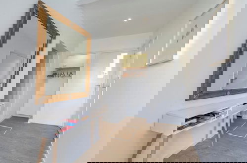 Foto 3 - Luxury Holiday Home With Patio
