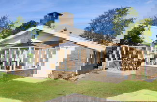 Foto 1 - Luxury Holiday Home With Patio