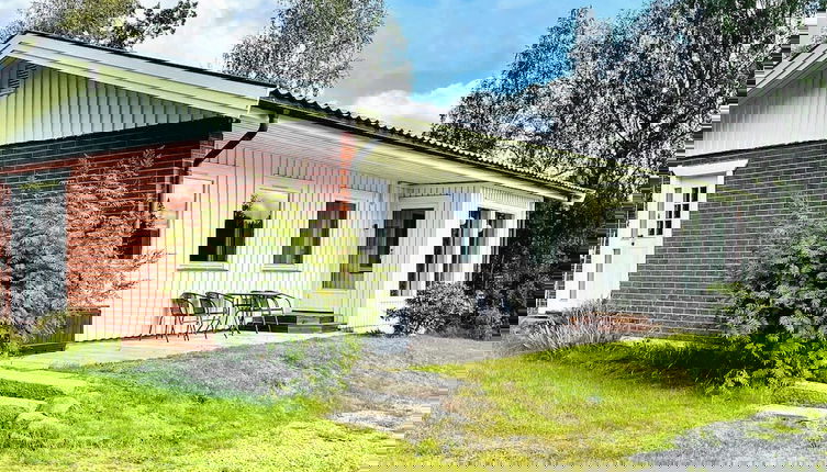 Foto 1 - 5 Person Holiday Home in Gustavsfors-by Traum