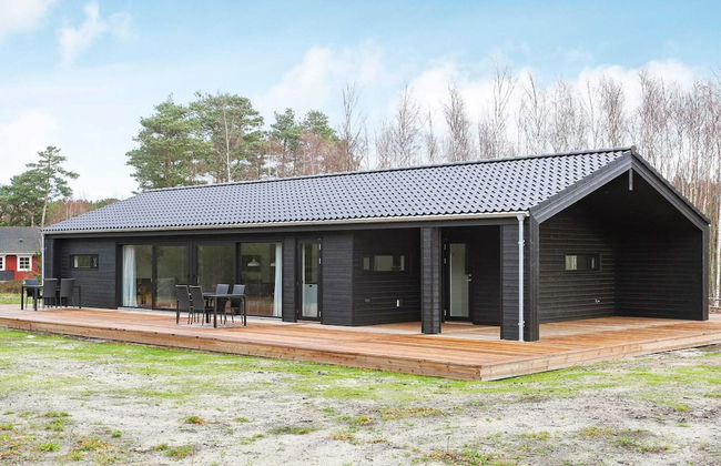 8 Person Holiday Home in Laeso - Foto 1