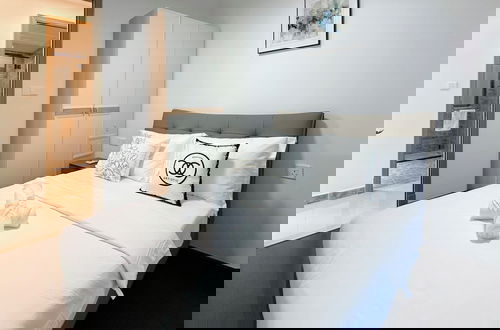 Photo 30 - R&F Superior Homestay By Han Lin Sojourn