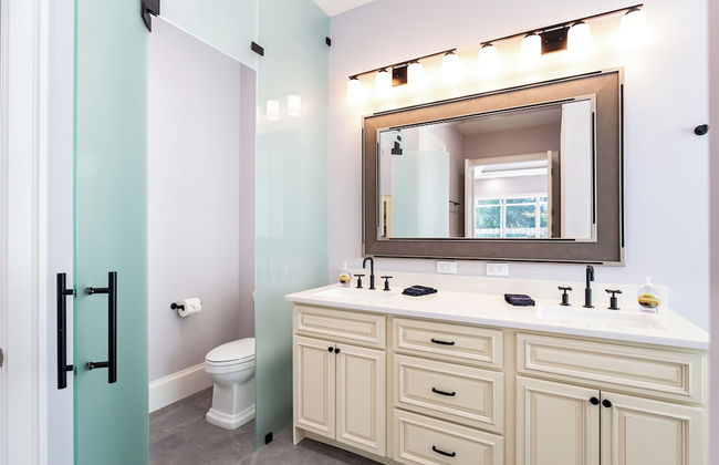 Imola: Newly Remodeled Pool Home Minutes from Vanderbilt Beach. Family-Friendly Retreat with 4 BR, 3.5 Bathrooms, and Private Screened Pool. Perfect Location Near Mercato and Naples Attractions - Foto 40