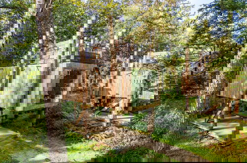 Foto 1 - Treehouse Near Tournai With Sauna and Terrace