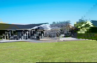 Foto 1 - 8 Person Holiday Home in Vaeggerlose