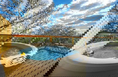 Foto 32 - ARES Treehouse Fredericksburg