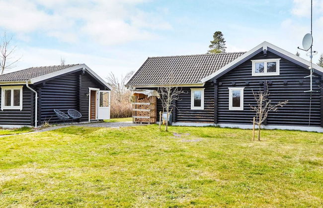 8 Person Holiday Home in Hojby - Foto 24