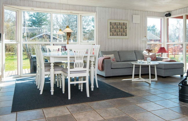 6 Person Holiday Home in Orsted - Foto 18