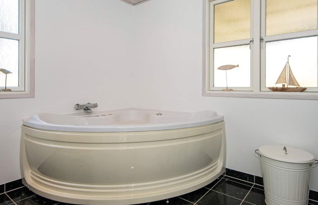 6 Person Holiday Home in Orsted - Foto 23