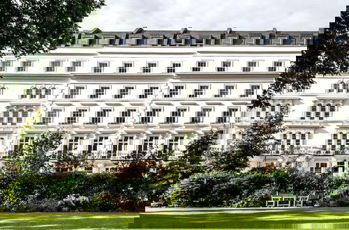 Photo 1 - Leinster Square Deluxe Apartment in Central London