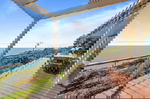 Foto 7 - Clifftop Coastal Sanctuary With Panoramic Views