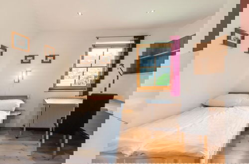Foto 2 - Cosy Apartment With Tiled Stove