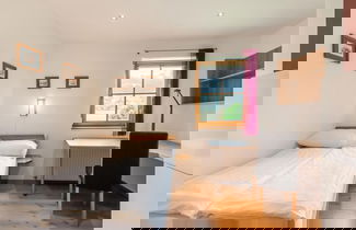 Foto 2 - Cosy Apartment With Tiled Stove